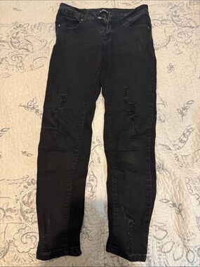BAMBOO Black Distressed Women's Skinny Jeans